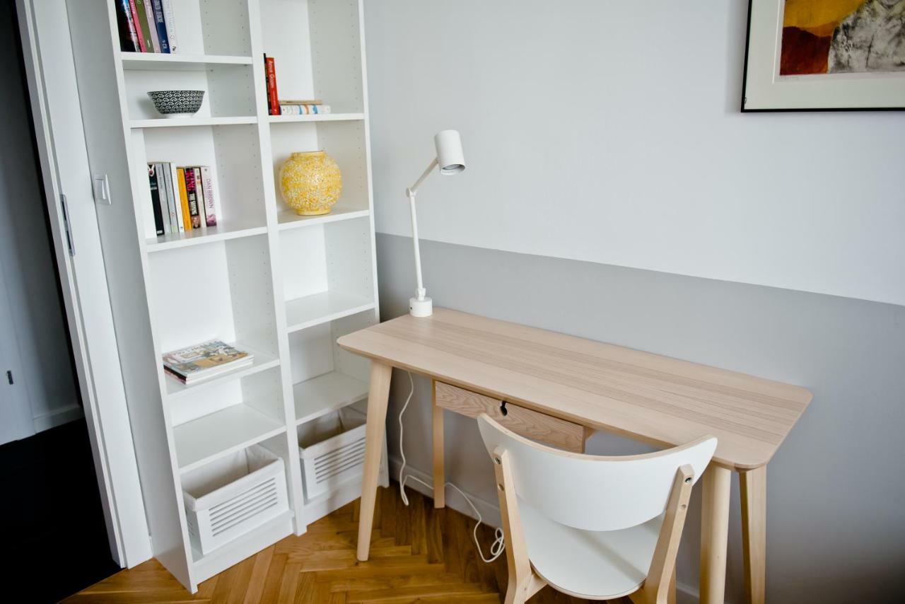 Appartamento Apartament Chlodna Near To City Center Varsavia Esterno foto