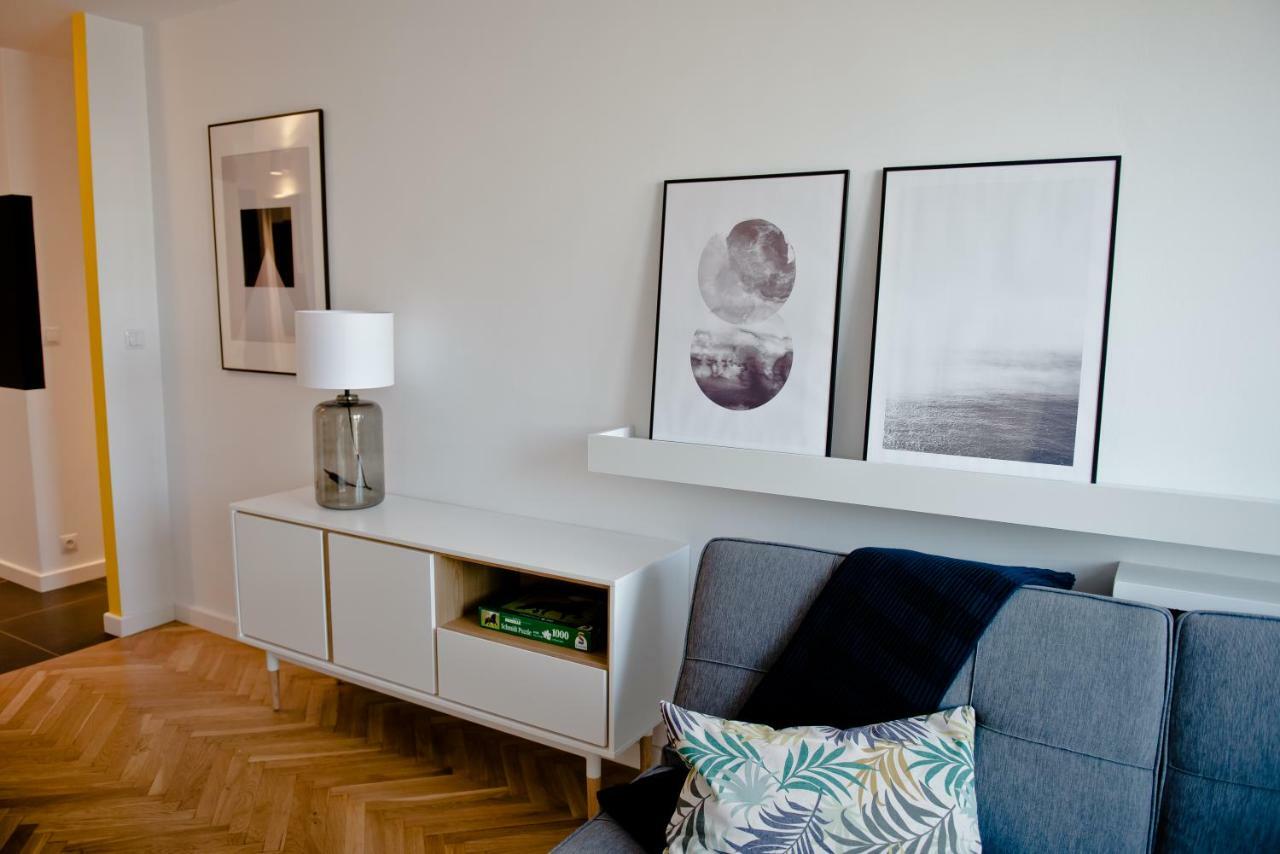 Appartamento Apartament Chlodna Near To City Center Varsavia Esterno foto