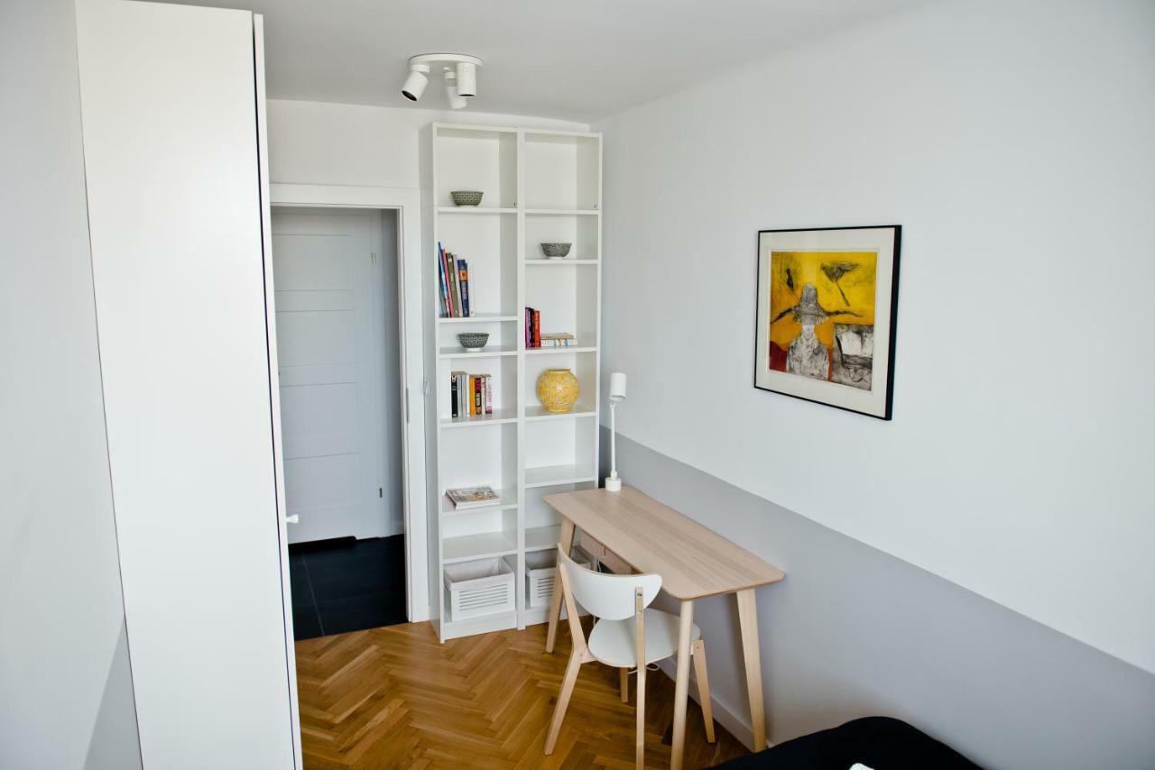 Appartamento Apartament Chlodna Near To City Center Varsavia Esterno foto